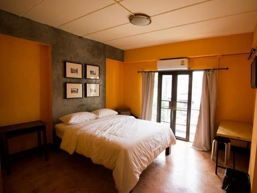 Isleep Guesthouse Чиангмай Экстерьер фото