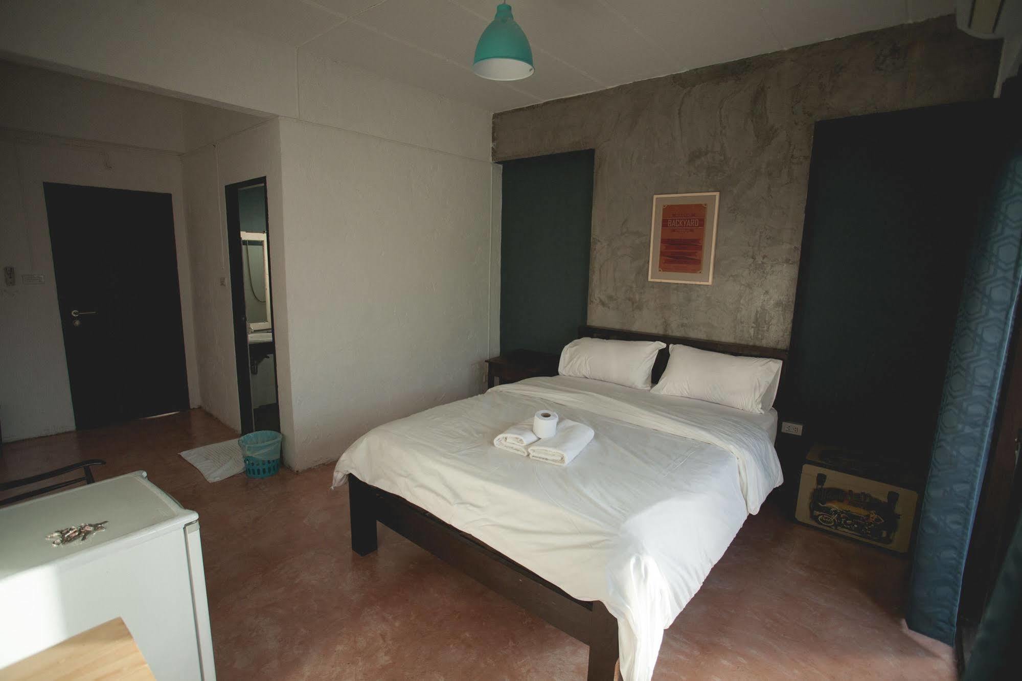 Isleep Guesthouse Чиангмай Экстерьер фото