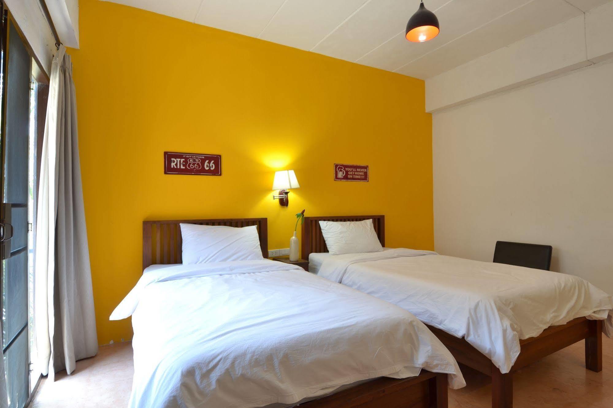 Isleep Guesthouse Чиангмай Экстерьер фото